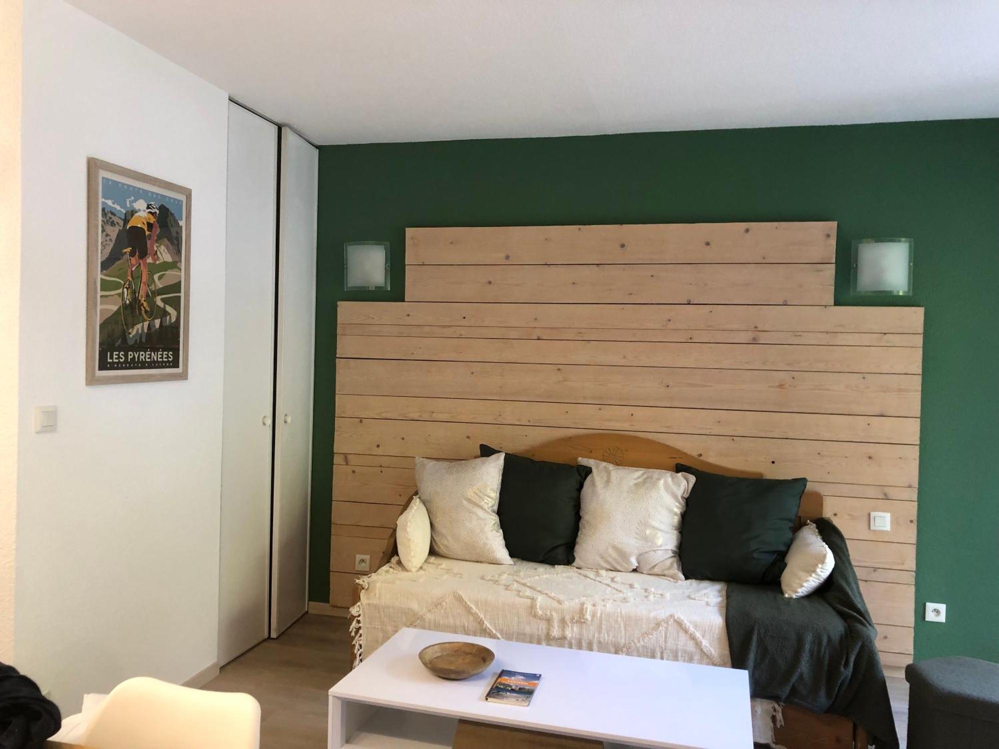 Appart T 3 Bagneres-De-Luchon Vue Montagne - Piscine Mi Juin Exterior foto